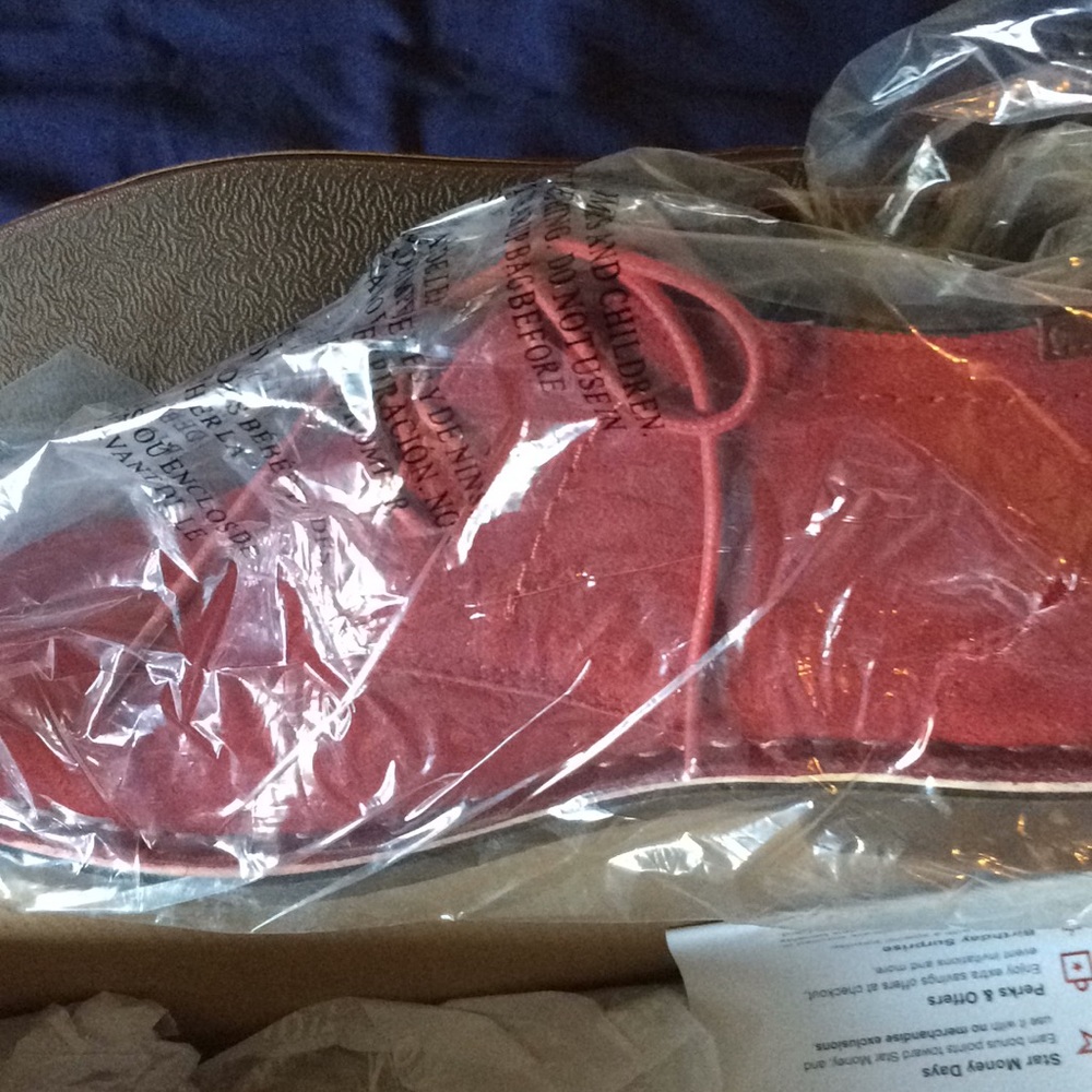 Men’s red suede chukka boots